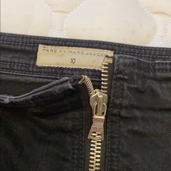 Marc Jacobs denim skirt - Picture 3 of 4